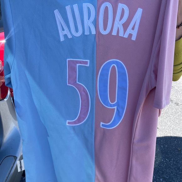 Disney limited edition Aurora Princess Jersey pink/blue M - NWT - Picture 7 of 12